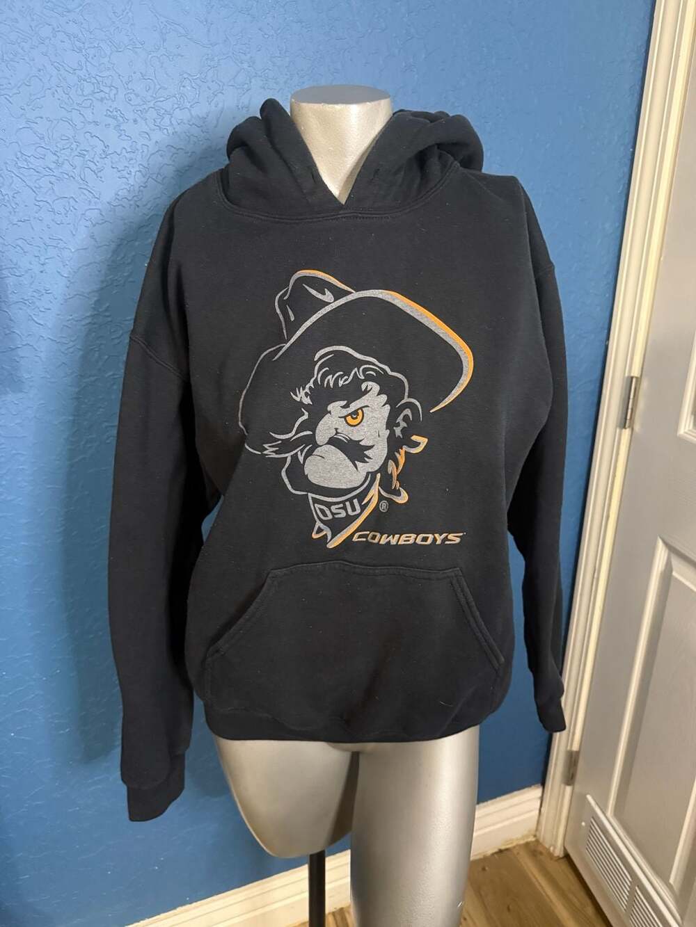 Oklahoma State Cowboys Pistol Pete Hoodie Men’s M Black OSU Gildan Sweatshirt